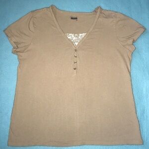 𝅺Basic Editions floral inset cotton short sleeve top size L